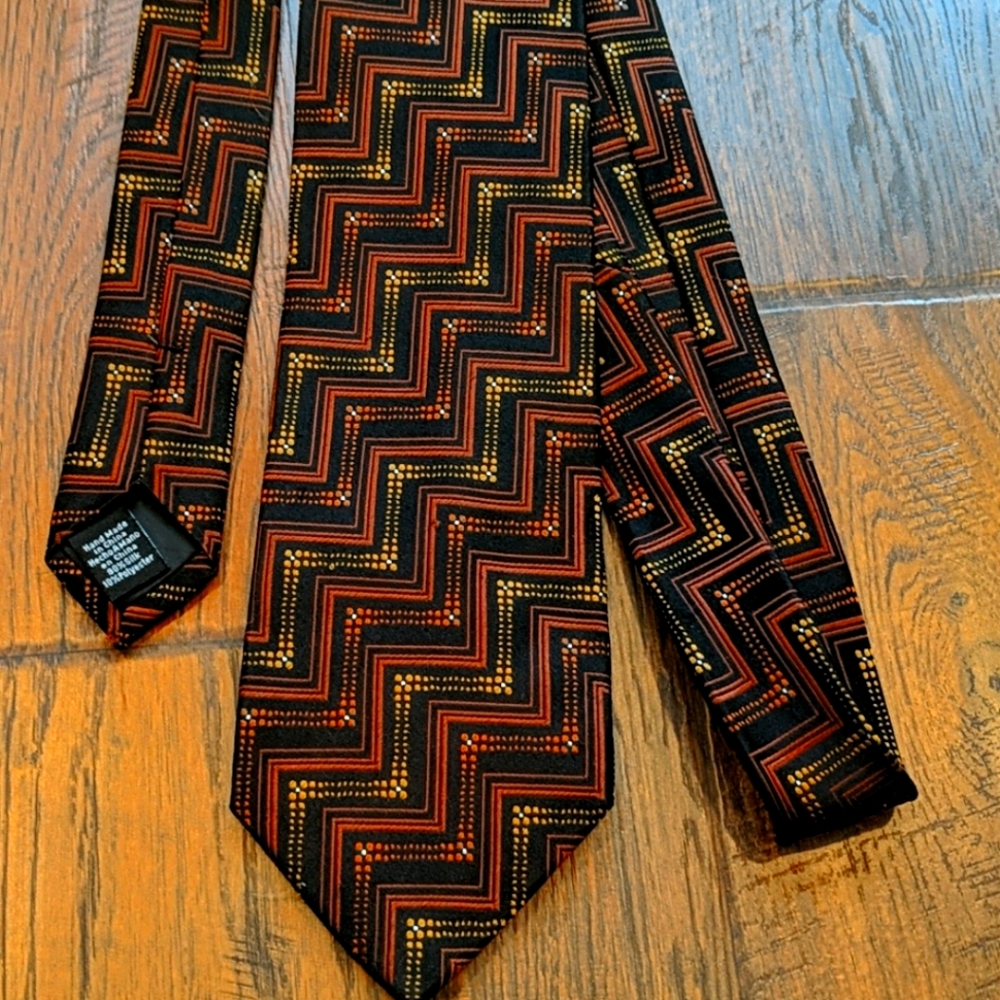 Brown and black zigzag tie